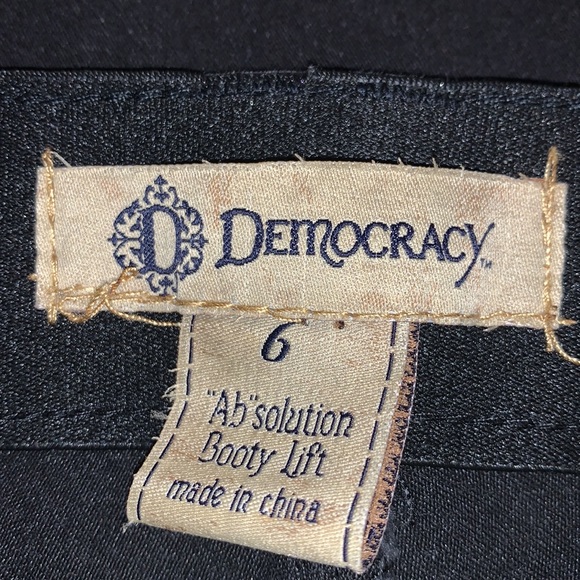 Democracy Jeans - Picture 3 of 7